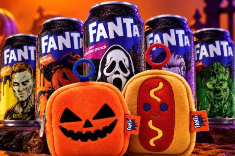 Fanta lança campanha Halloween com bolsas colecionáveis de brinde