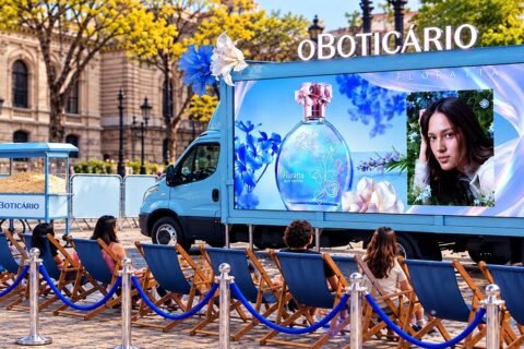 O Boticário leva cinema gratuito ao ar livre para 12 cidades de Minas Gerais com Floratta Blue Crystal